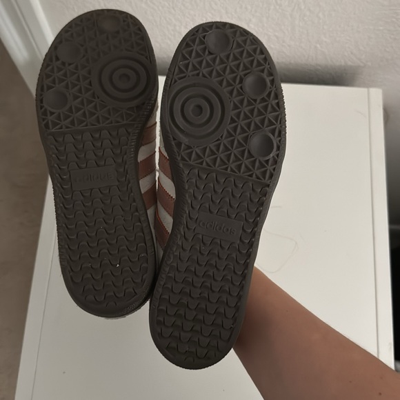 Adidas Sambas Grey and Pink with teal soles - Size 5.5 - Picture 5 of 5